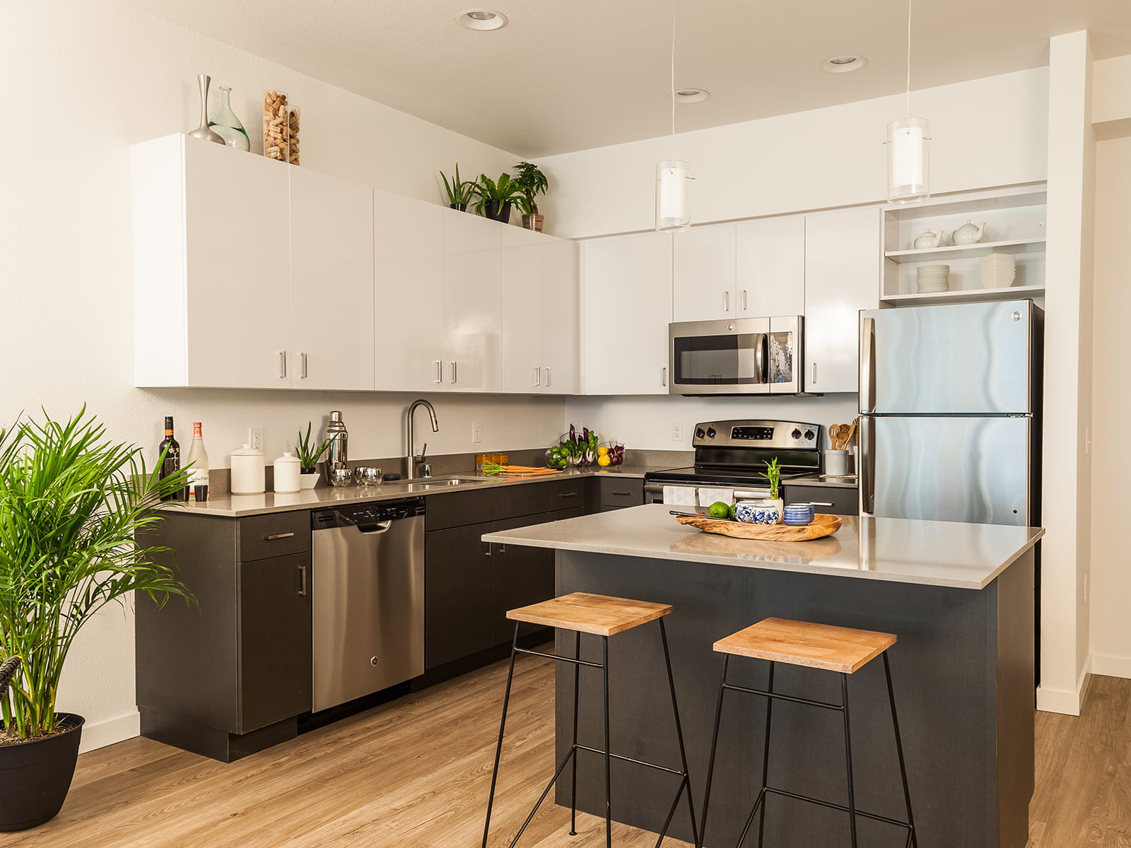 Reliable and Professional Cleaning Services in Franklin Lakes, NJ Avengers Cleaning Services team providing top-rated house and office cleaning in Franklin Lakes, NJ, with a history of superior service.